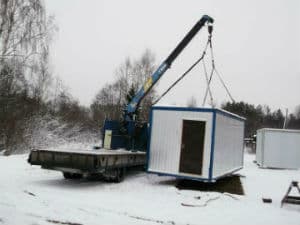 Услуга погрузки и разгрузки бытовок манипулятором